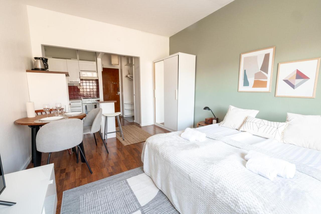 2Ndhomes Cozy Helsinki Center Studio With Park View Dış mekan fotoğraf